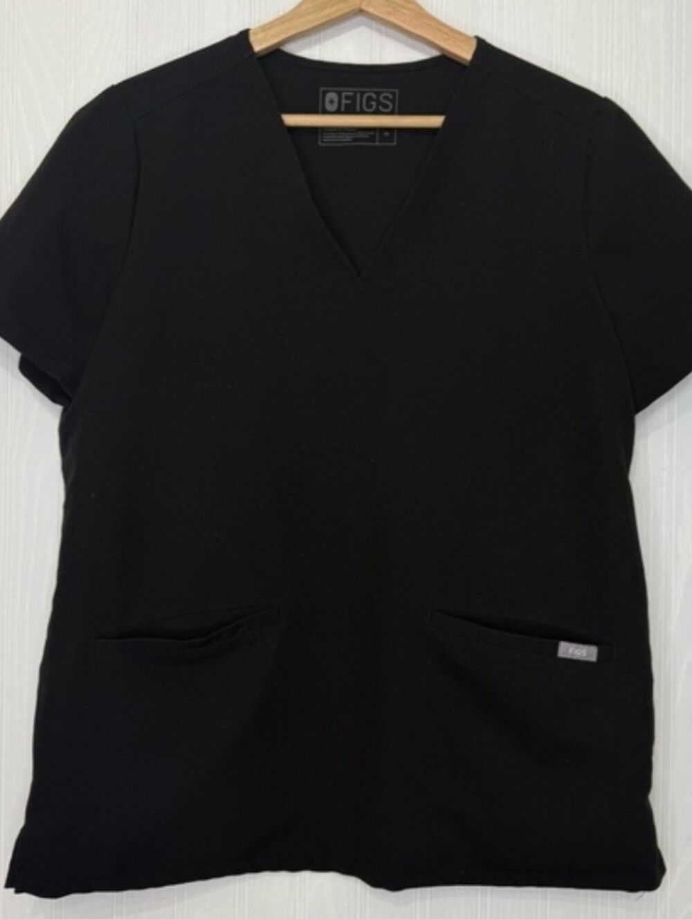 Figs Technical Collection Black VNeck Scrub Top Style# FW1100